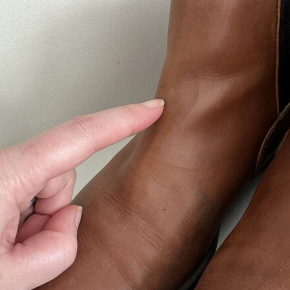 Florsheim Men's Beat Plain Toe Gore Chelsea Boots Size 8 Cognac Brown Leather - Picture 8 of 13